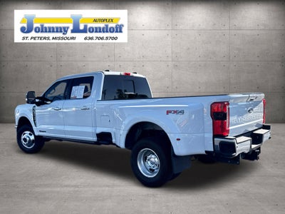 2023 Ford F-350 LARIAT
