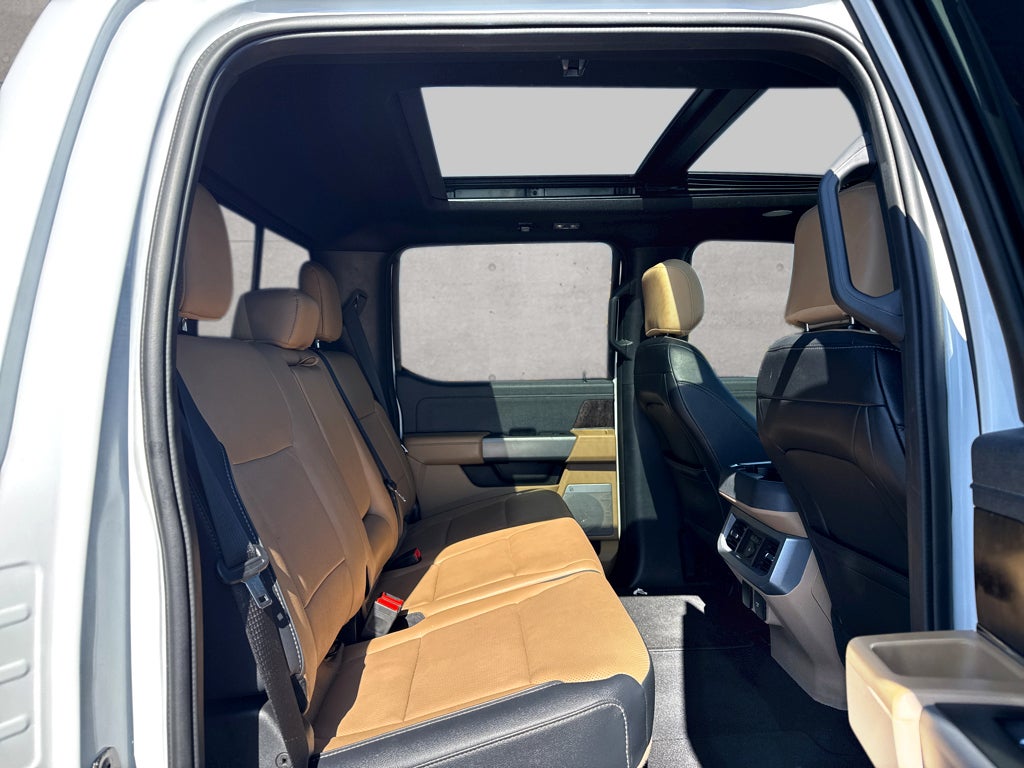 2023 Ford F-350 LARIAT