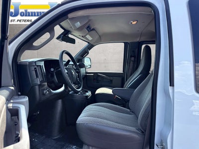 2025 Chevrolet Express LT