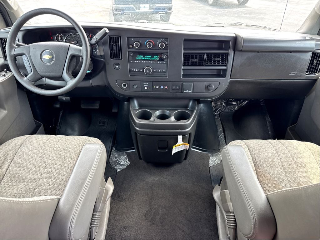 2025 Chevrolet Express LT