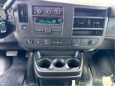 2025 Chevrolet Express LT