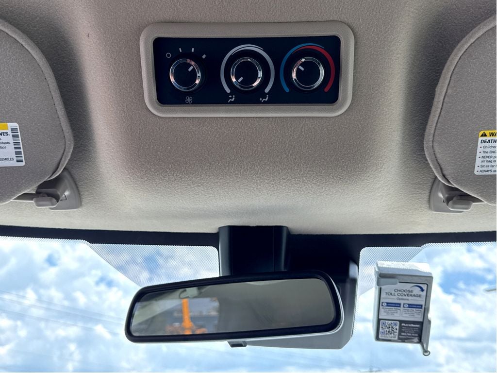 2025 Chevrolet Express LT