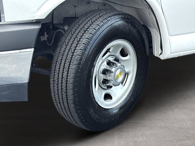 2025 Chevrolet Express LT