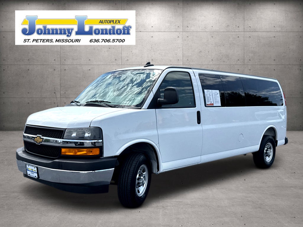 2025 Chevrolet Express LT