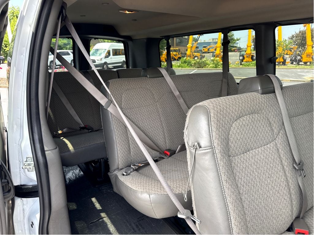 2025 Chevrolet Express LT