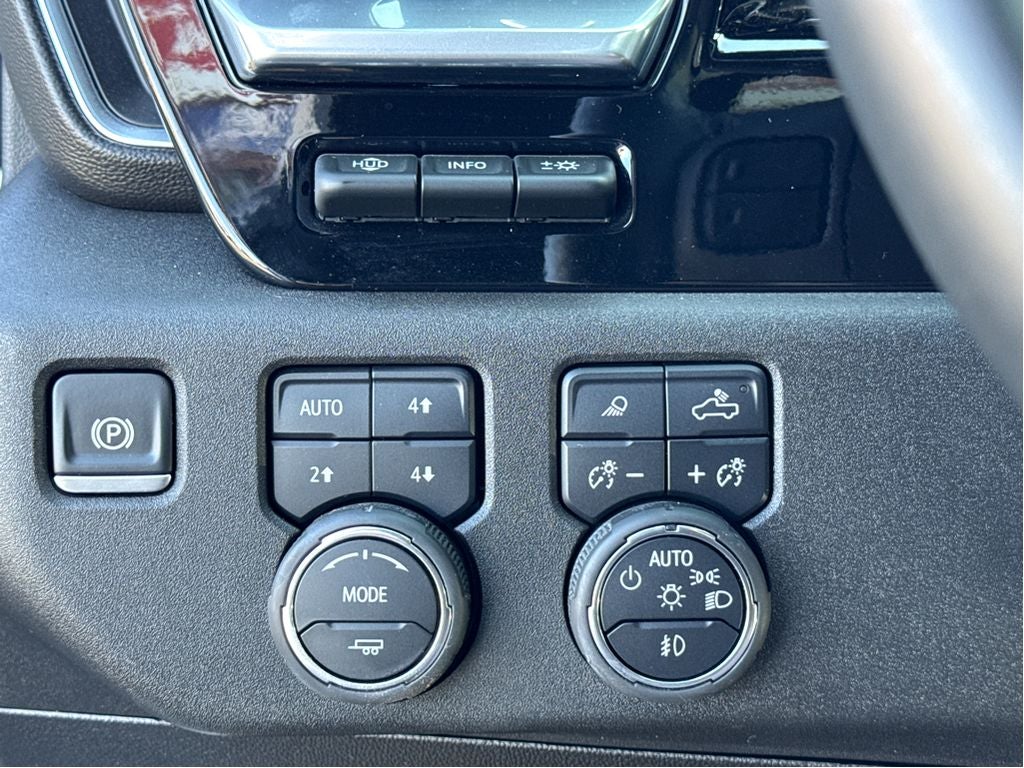 2024 Chevrolet Silverado High Country