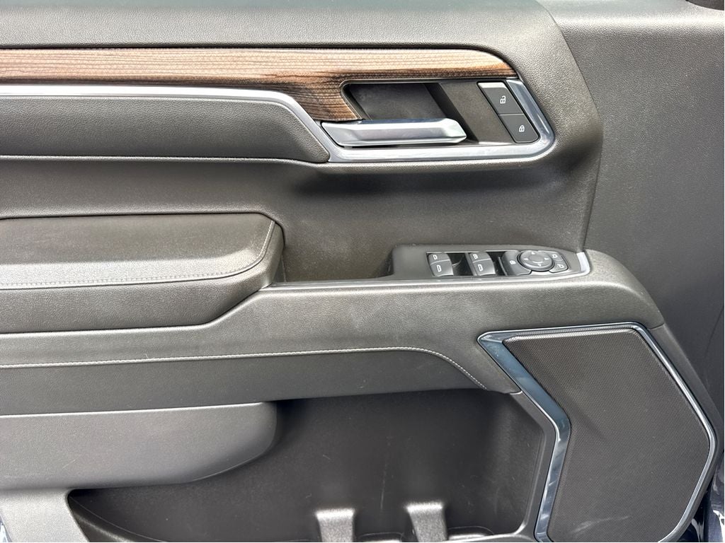 2024 Chevrolet Silverado LT