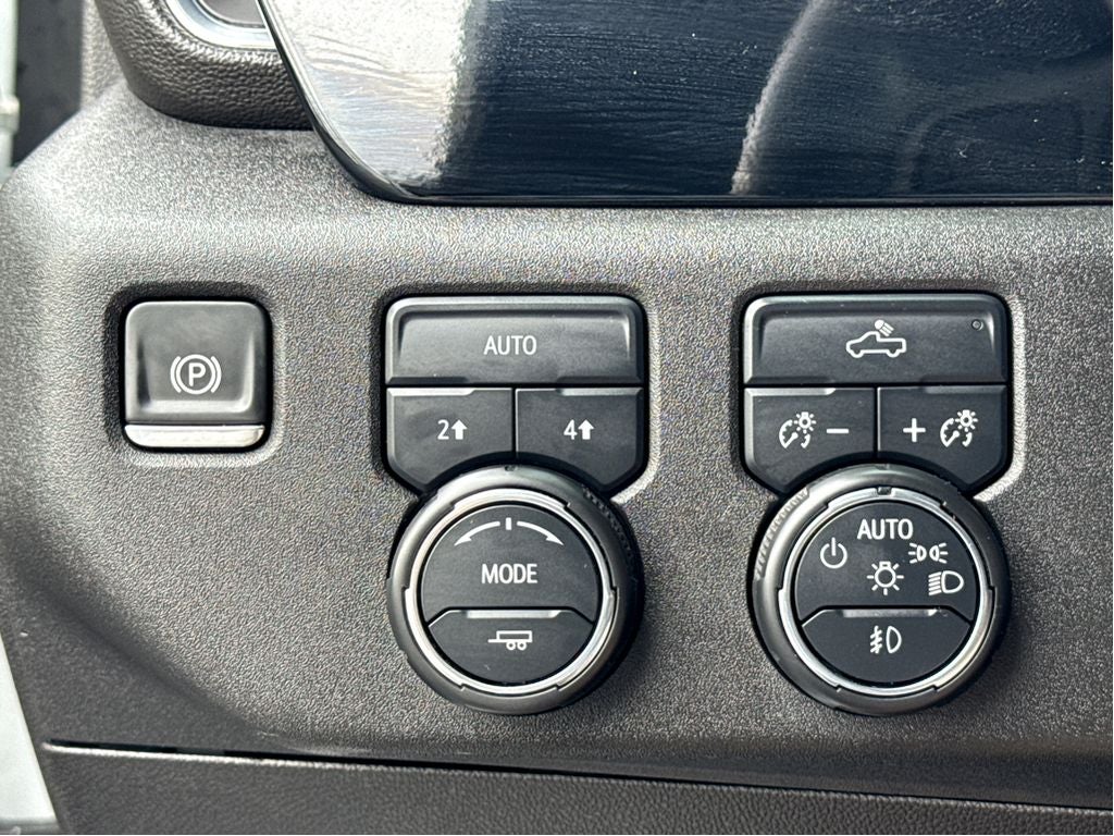 2024 Chevrolet Silverado RST