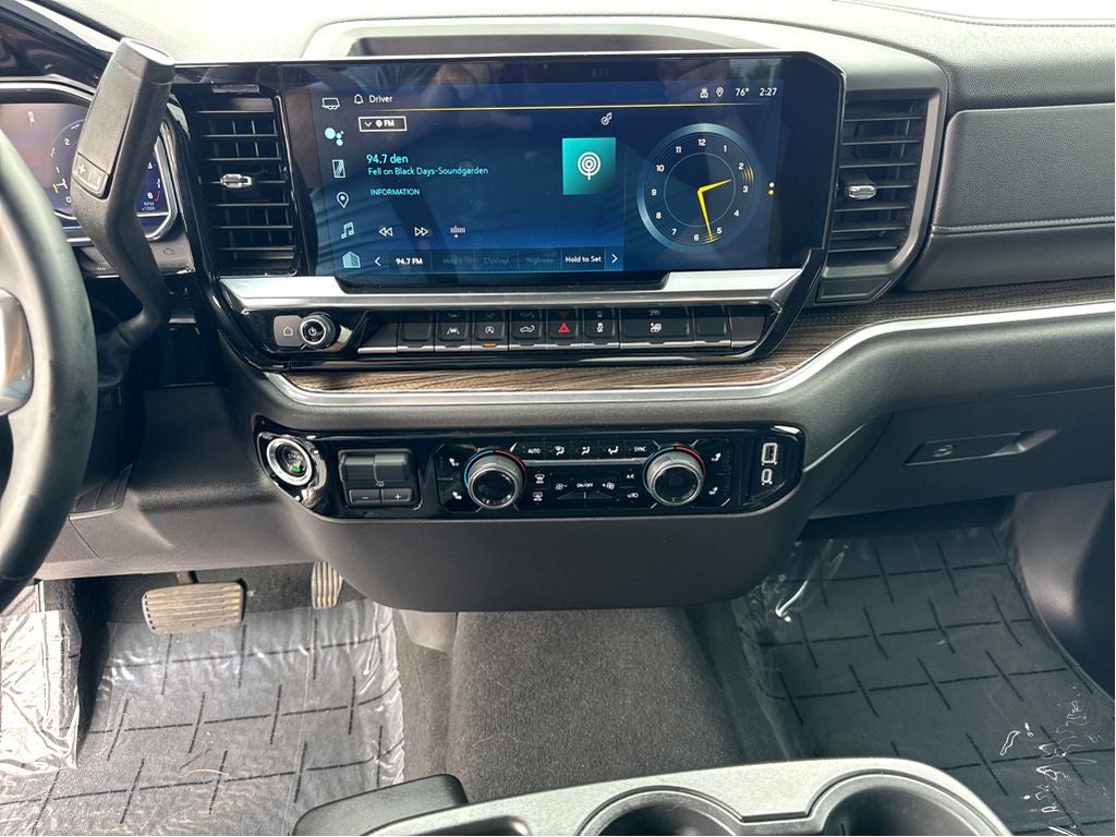 2024 Chevrolet Silverado RST