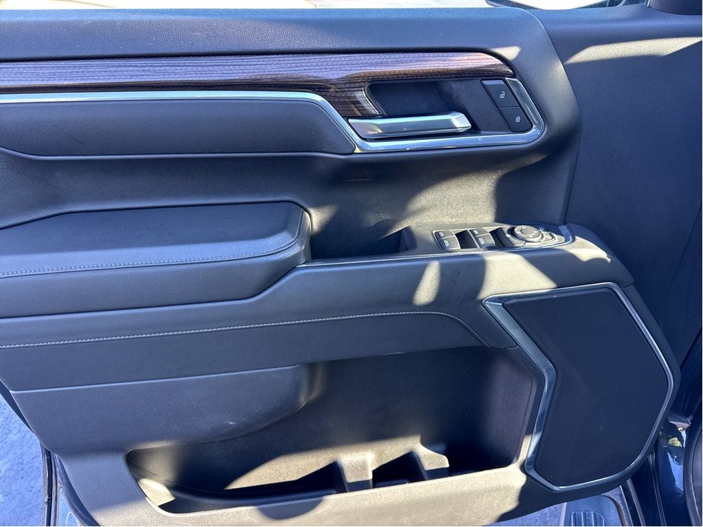 2023 Chevrolet Silverado RST