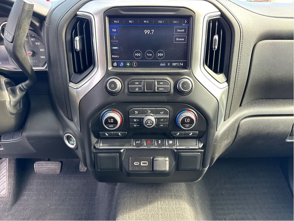 2022 Chevrolet Silverado RST