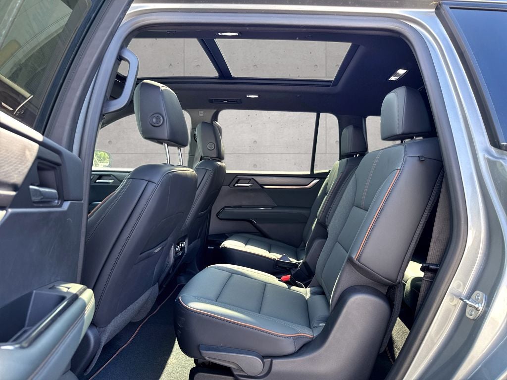 2024 GMC Acadia AWD AT4