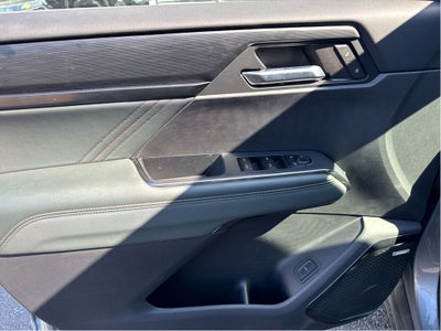 2024 GMC Acadia AWD AT4