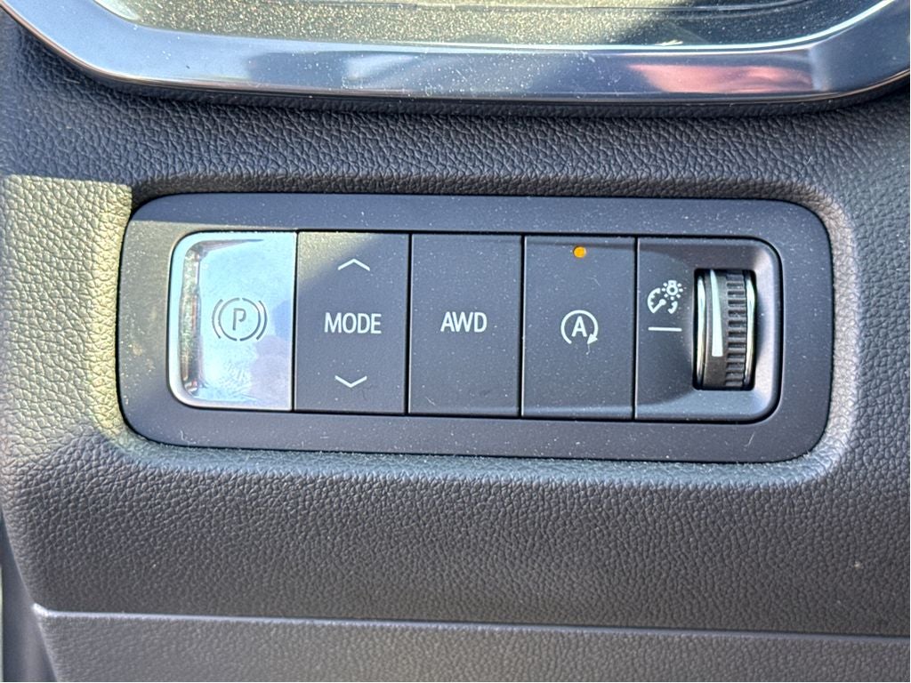 2024 GMC Acadia AWD AT4