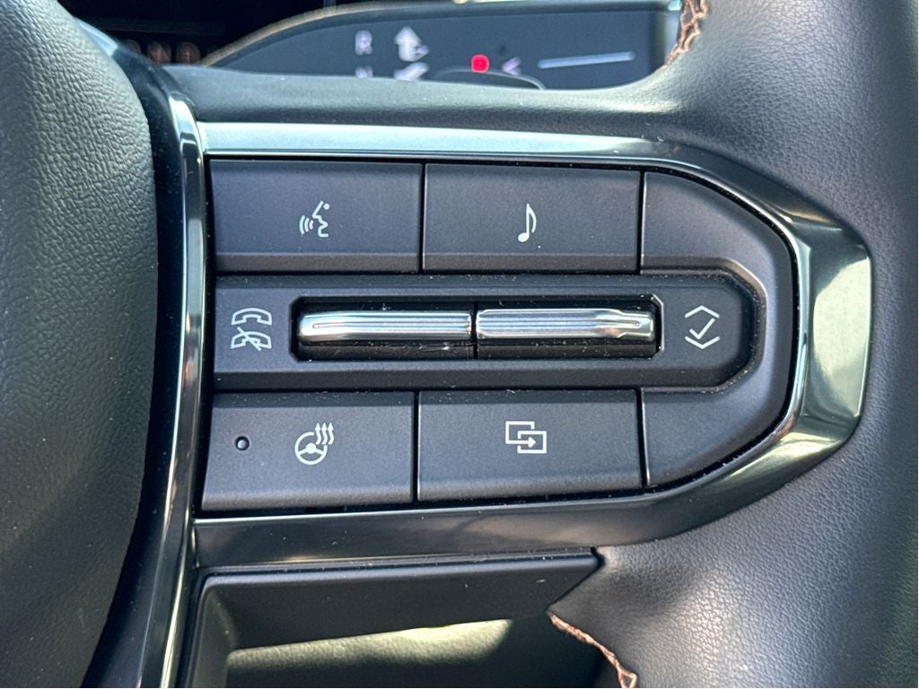 2024 GMC Acadia AWD AT4