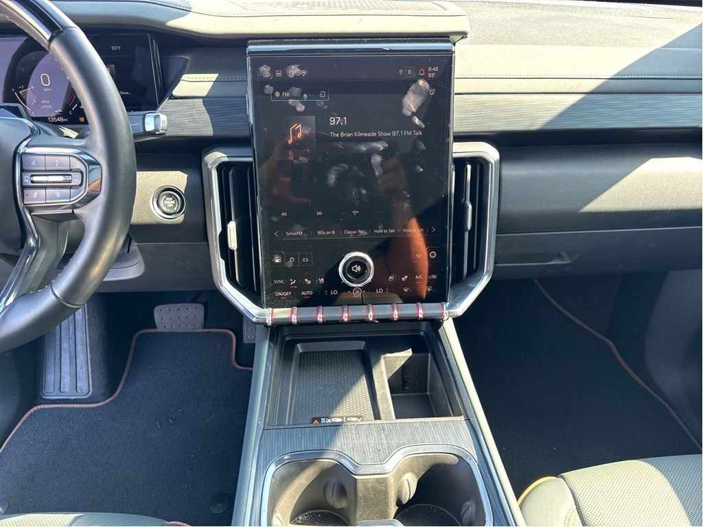 2024 GMC Acadia AWD AT4