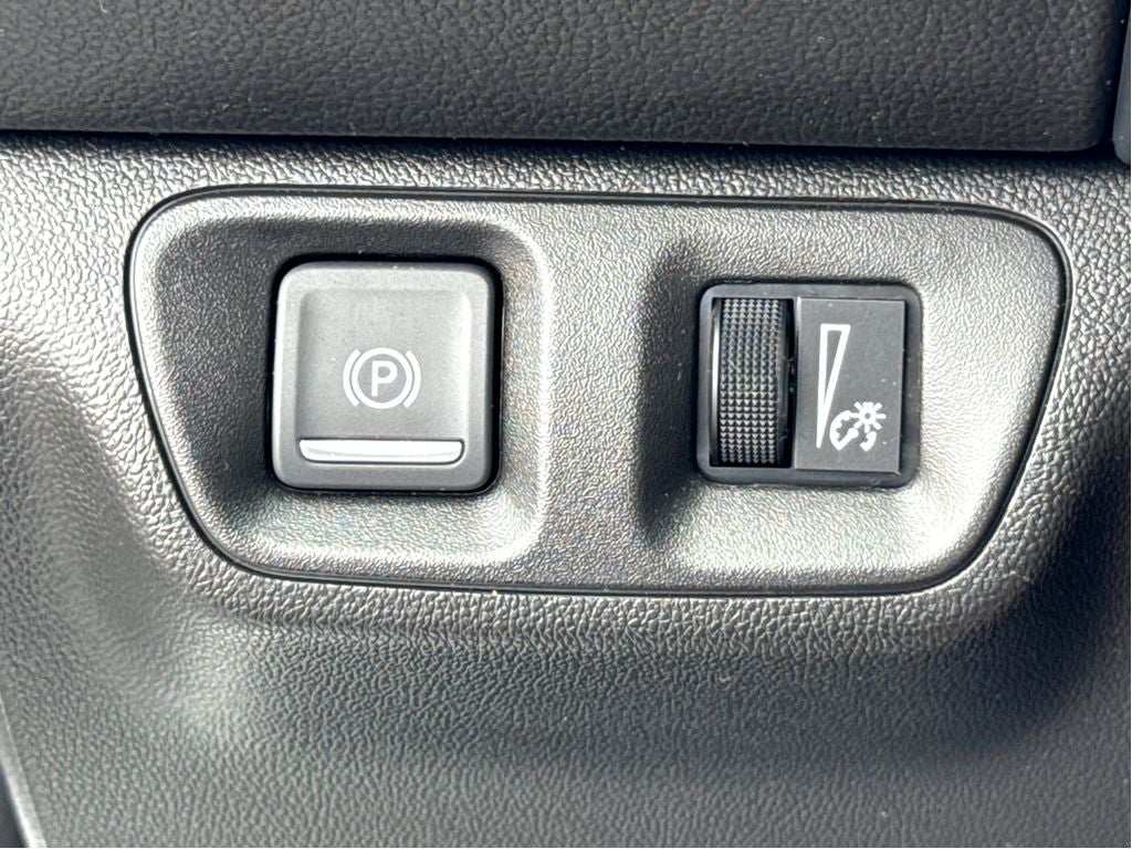 2023 GMC Acadia AT4 - Photo 13