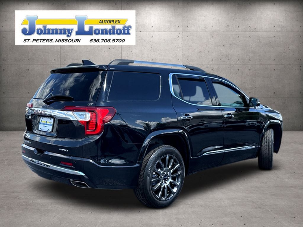 2023 GMC Acadia Denali