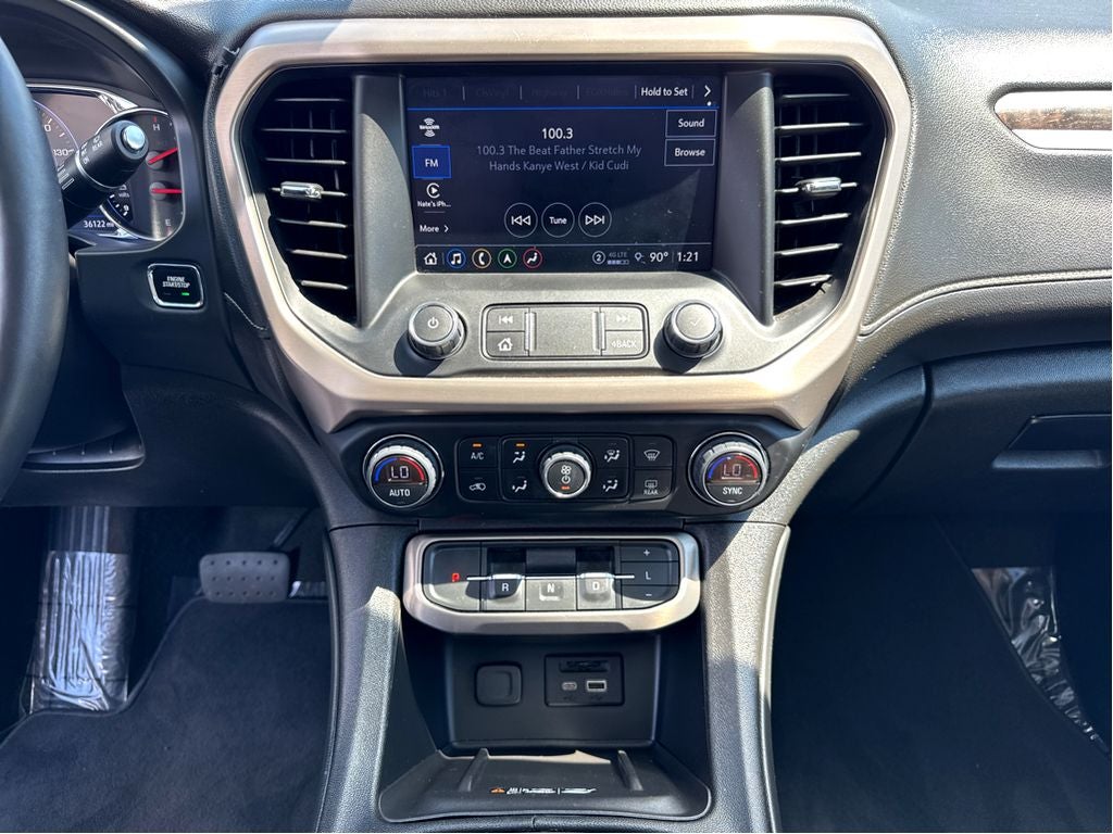 2023 GMC Acadia Denali