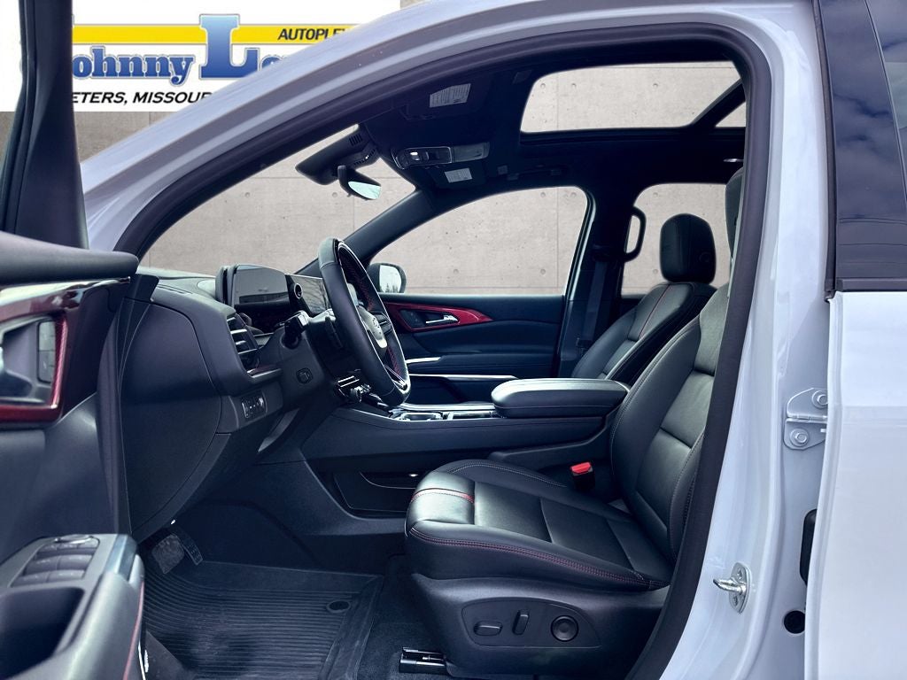 2024 Chevrolet Traverse AWD RS