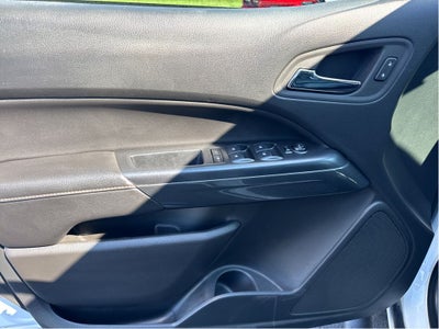 2022 GMC Canyon 4WD AT4 w/Leather
