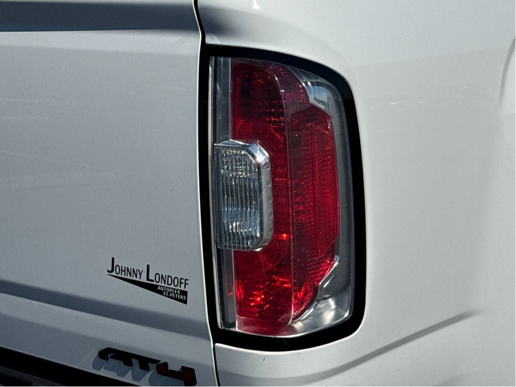 2022 GMC Canyon 4WD AT4 w/Leather