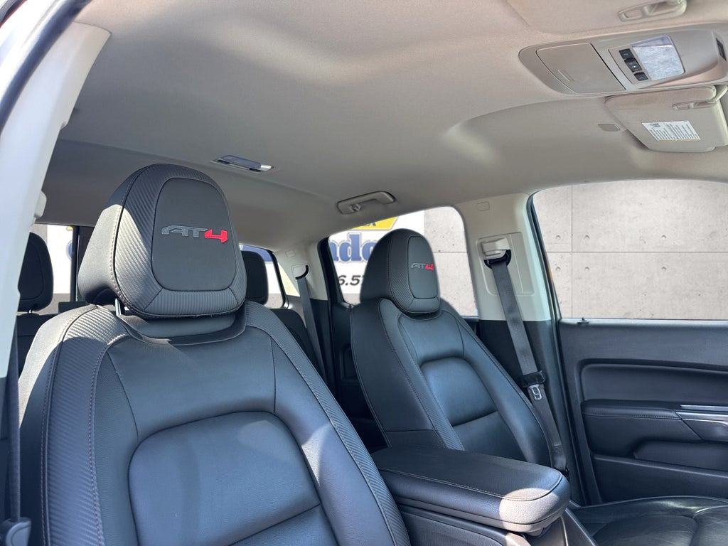 2022 GMC Canyon 4WD AT4 w/Leather