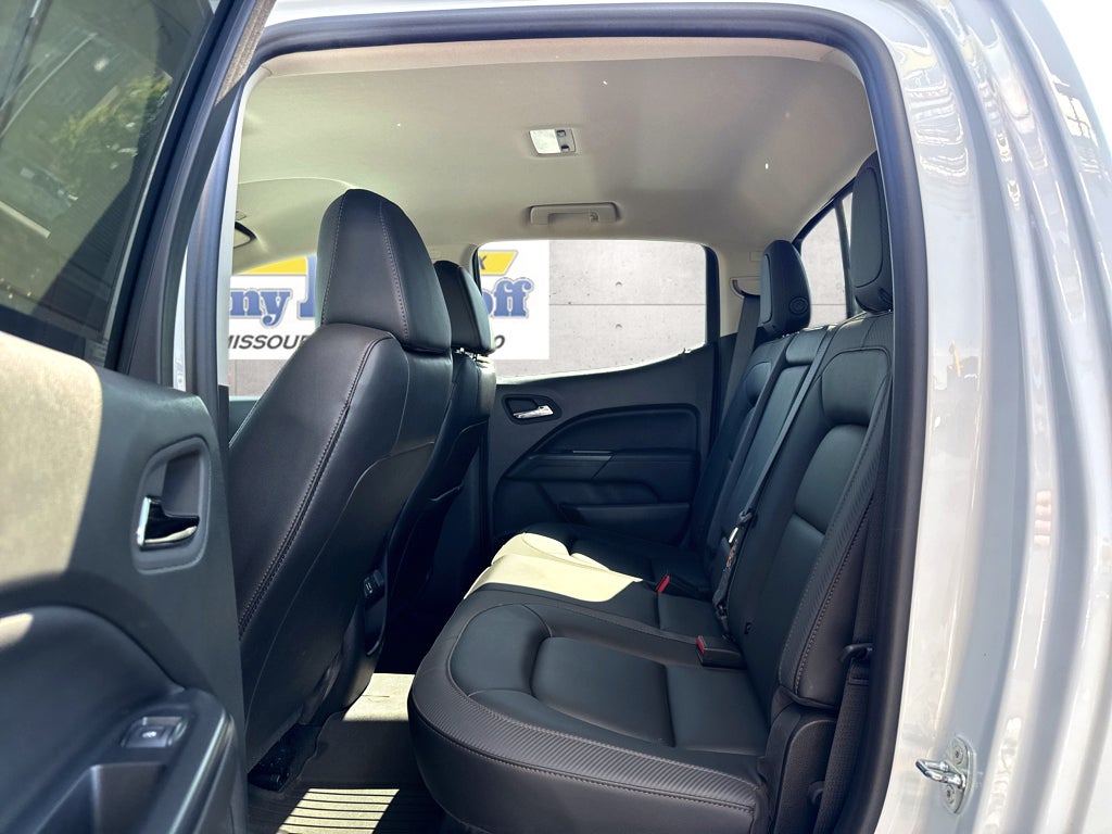 2022 GMC Canyon 4WD AT4 w/Leather