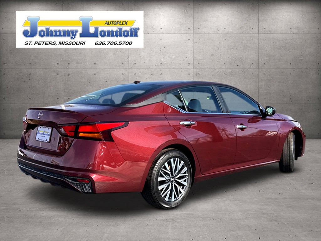 2025 Nissan Altima SV