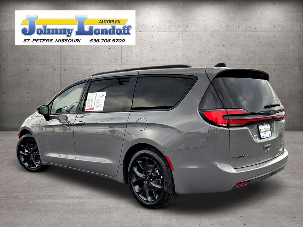 2025 Chrysler Pacifica Limited