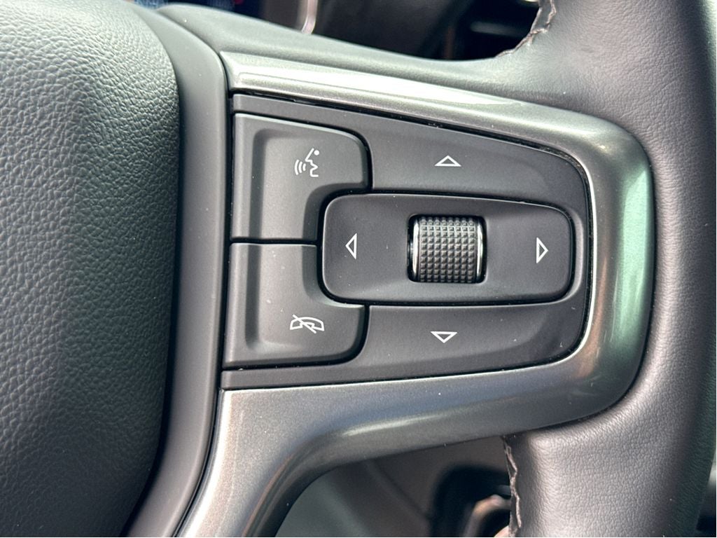 2025 Chevrolet Silverado LT