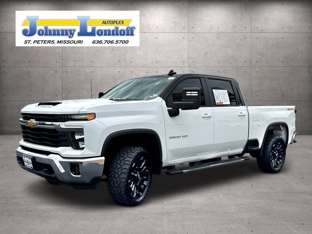2025 Chevrolet Silverado LT