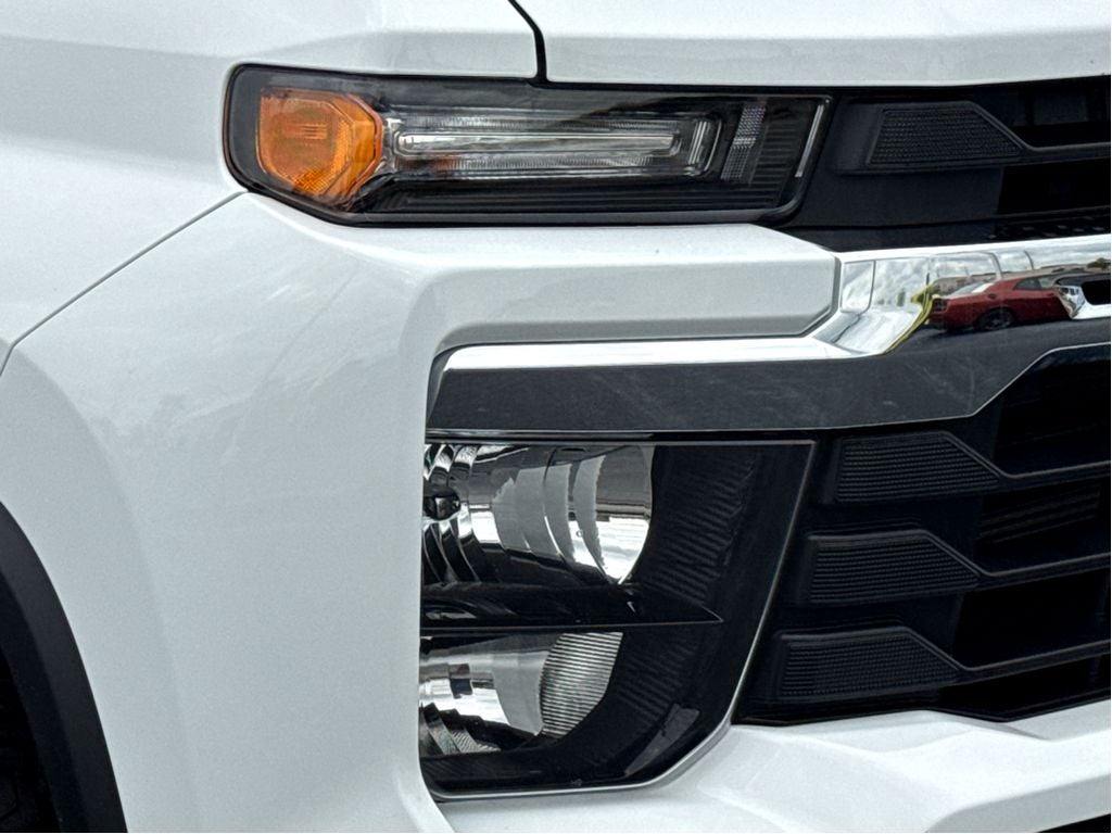 2025 Chevrolet Silverado LT