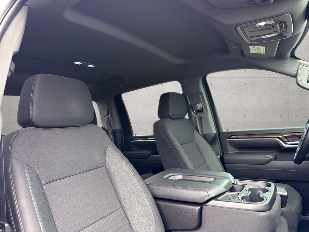 2025 Chevrolet Silverado LT