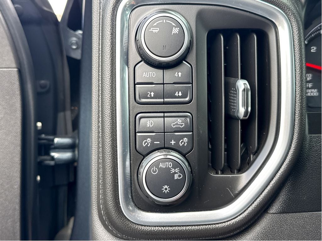2019 Chevrolet Silverado RST