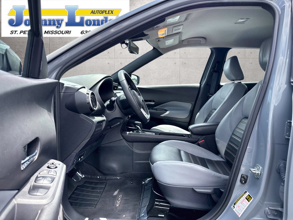 2021 Nissan Kicks SR
