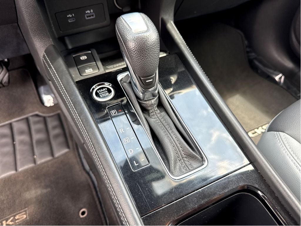 2021 Nissan Kicks SR