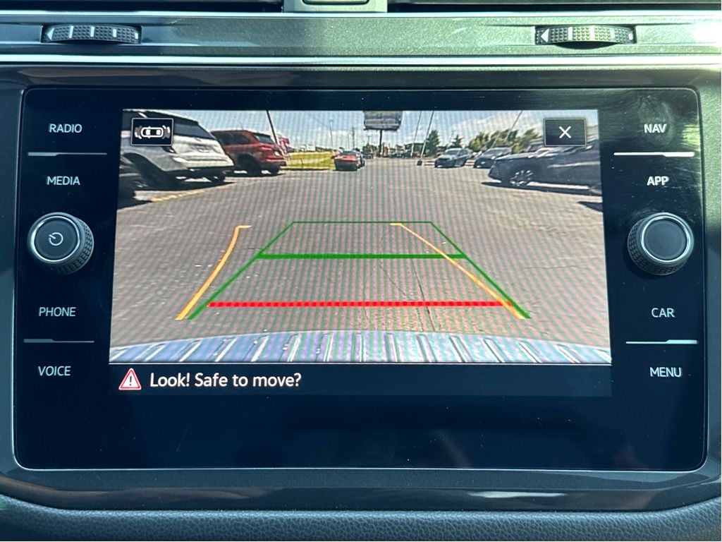 2022 Volkswagen Tiguan SEL R-Line