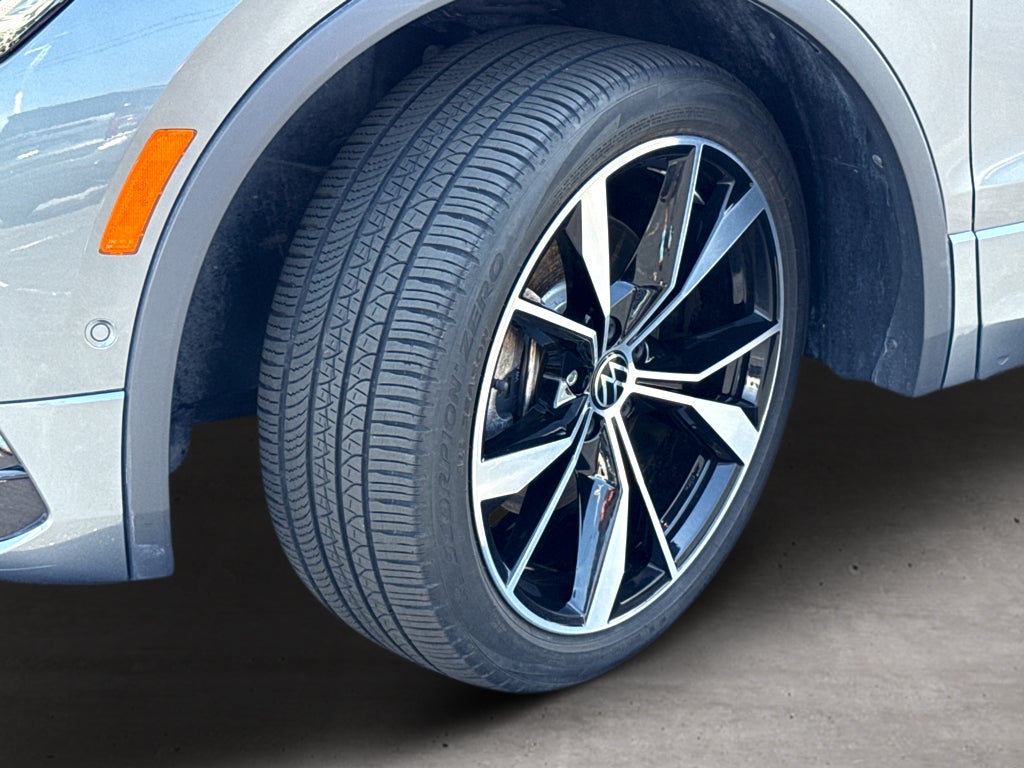 2022 Volkswagen Tiguan SEL R-Line