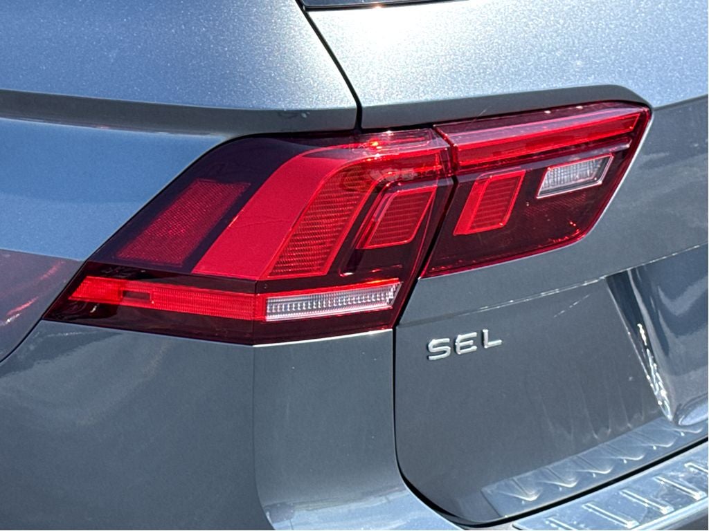 2022 Volkswagen Tiguan SEL R-Line