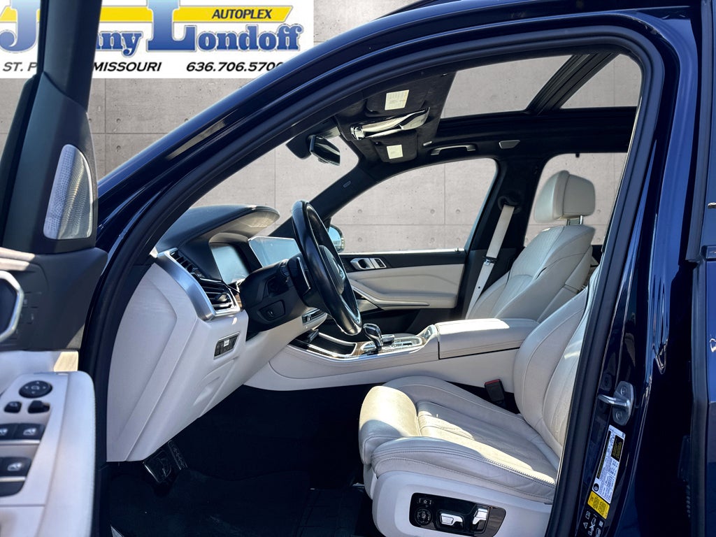 2021 BMW X5 M50i
